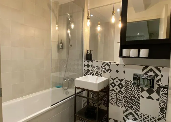 Charming Near Tour Eiffel Invalides Beaugrenelle דירה *