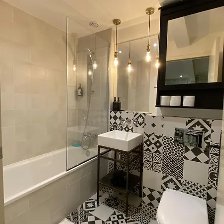 Charming Near Tour Eiffel Invalides Beaugrenelle Appartamento *